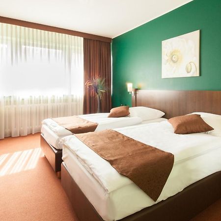 Hotel Mondial Langenfeld  Exteriér fotografie