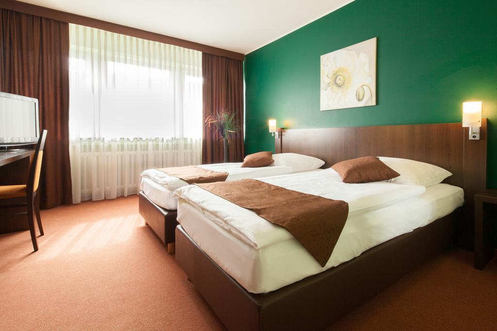 Hotel Mondial Langenfeld  Pokoj fotografie